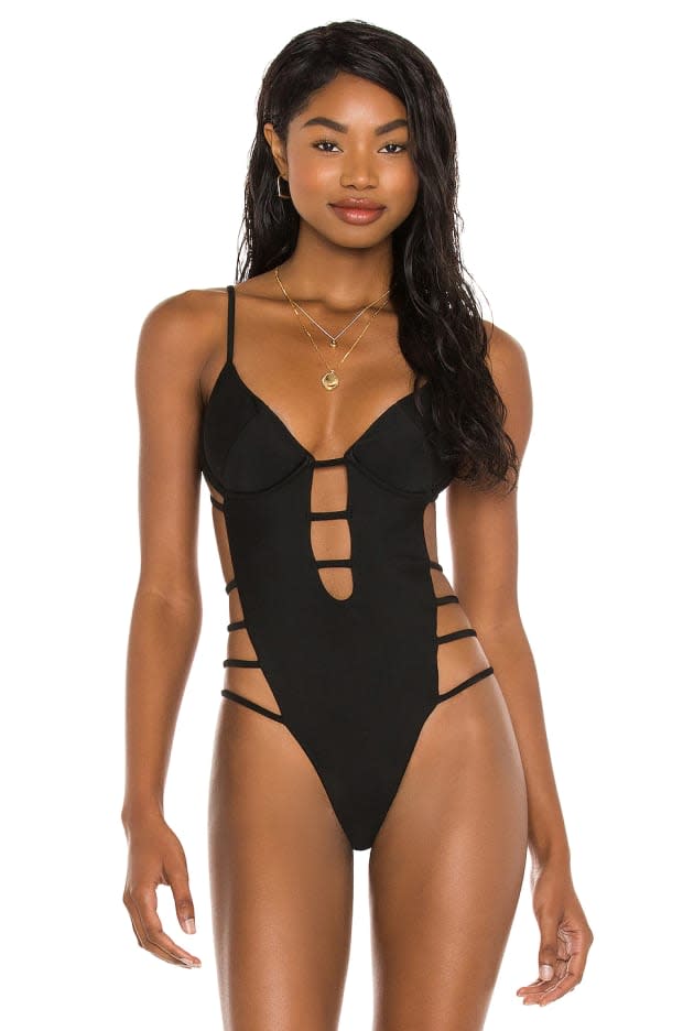 2023 Siamese Conservative Covering Belly Thin Vacation Beach Hot Spring Bathing  Suit French Retro One-piece Bikini