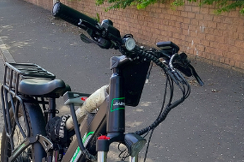 The cyclist was seen going at high speed through Glasgow.