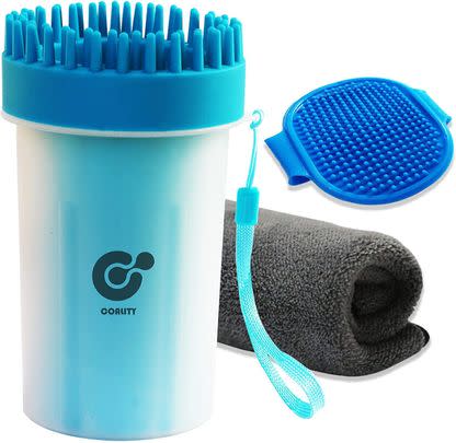 This soft paw cleaning set for messy pups