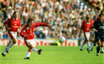 David Beckham scores from the halfway line against Wimbledon - Tony O'Brien (Action Images)