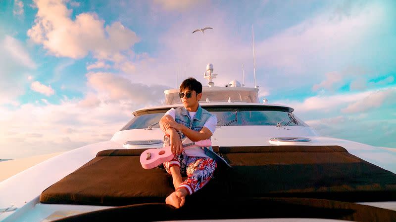 ▲周杰倫的新歌《粉色海洋》MV公開，兒子Romeo萌樣入鏡。（圖／杰威爾音樂提供）