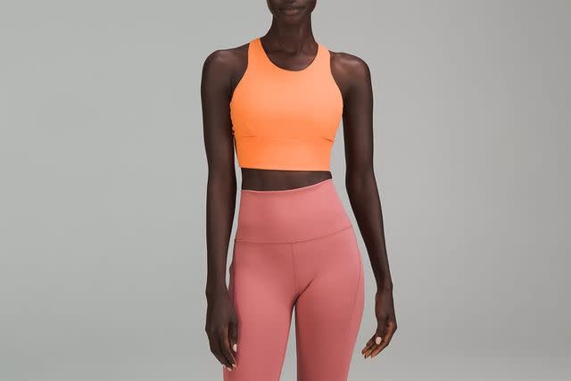 <p>Lululemon</p>