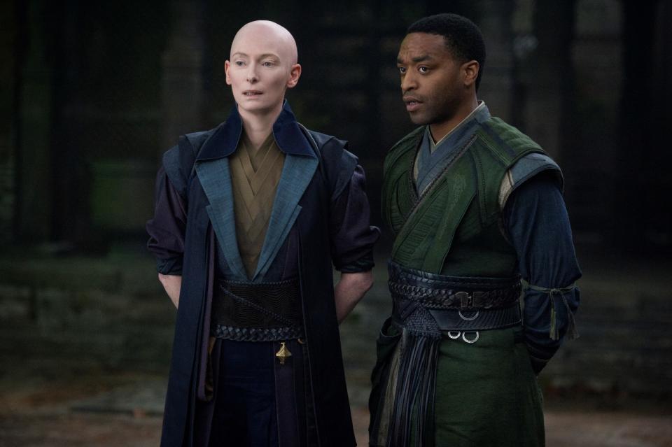 Tilda Swinton dans Docteur Strange