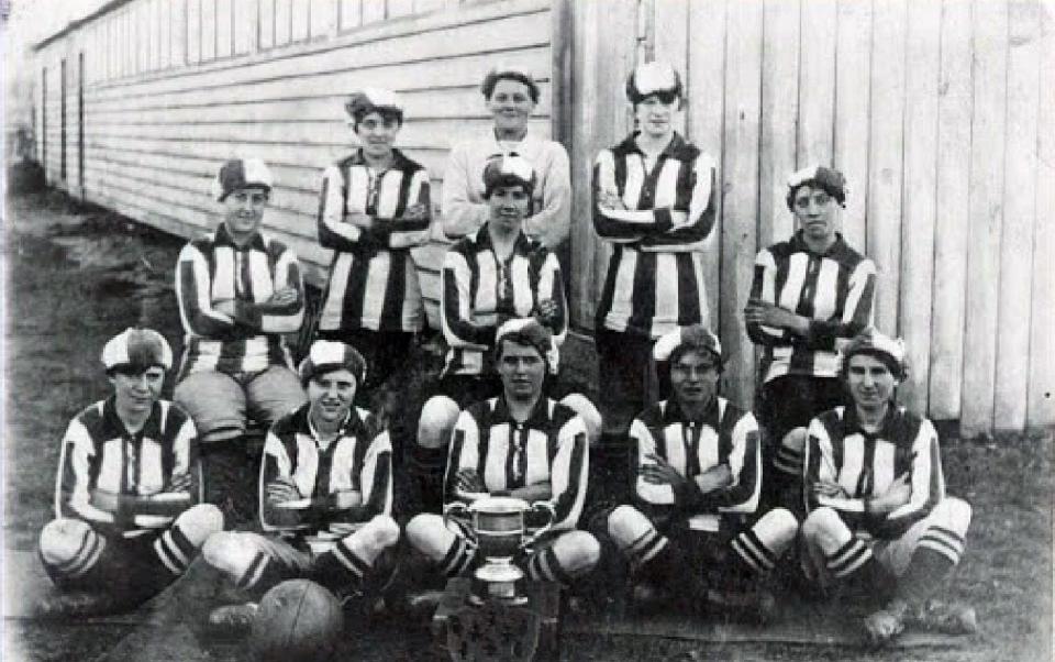 Front row (left to right) Dollie Allan, Annie Allan, Bella Reay, Ada Reed, Jennie Morgan  – Bella Reay: The footballer with better goals record than Alan Shearer who was banned from playing