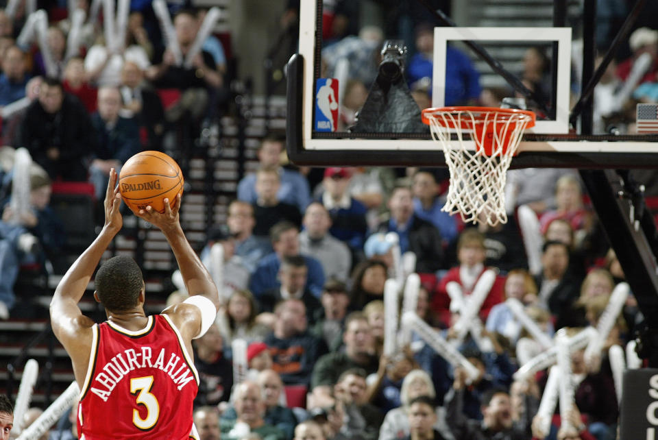 PORTLAND, OR - NOVEMBER 8: Shareef Abdur-Rahim #3 of the Atlanta Hawks shoots during the game against the Portland Trail Blazers at Rose Garden on November 8, 2003 in Portland, Oregon. The Trailblazers won 90-83.