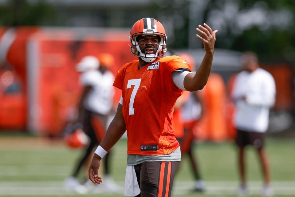 Cleveland Browns quarterback Jacoby Brissett takes part in drills during the NFL football team's training camp, Tuesday, Aug. 9, 2022, in Berea, Ohio.