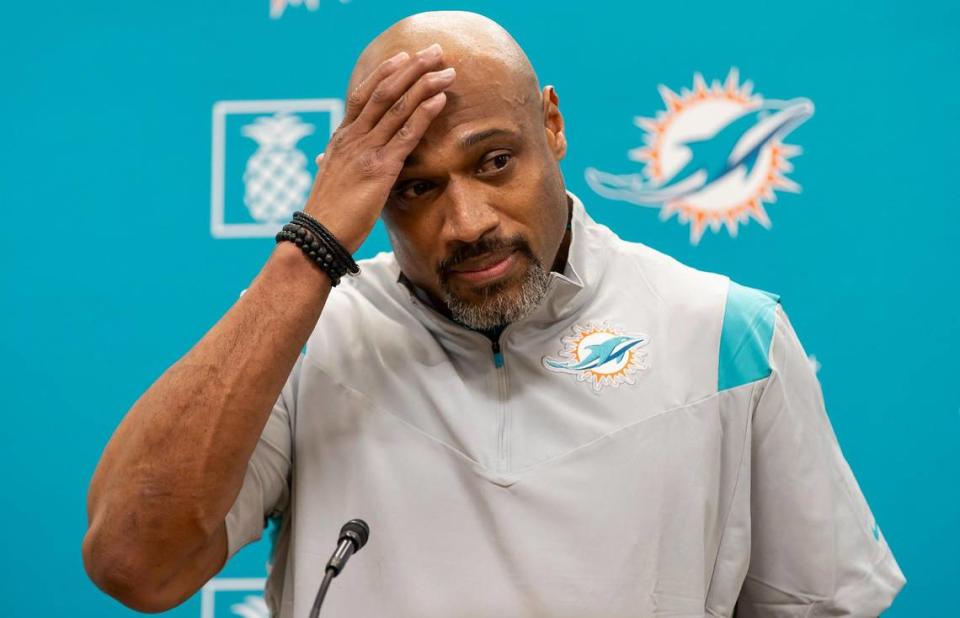 Miami Dolphins Defensive Coordinator Anthony Weaver speaks during a press conference at Baptist Health Training Complex on Thursday, Feb. 15, 2024 in Miami Gardens, Fla. Weaver was hired to replace Vic Fangio, who left after one season with the Dolphins. MATIAS J. OCNER/mocner@miamiherald.com