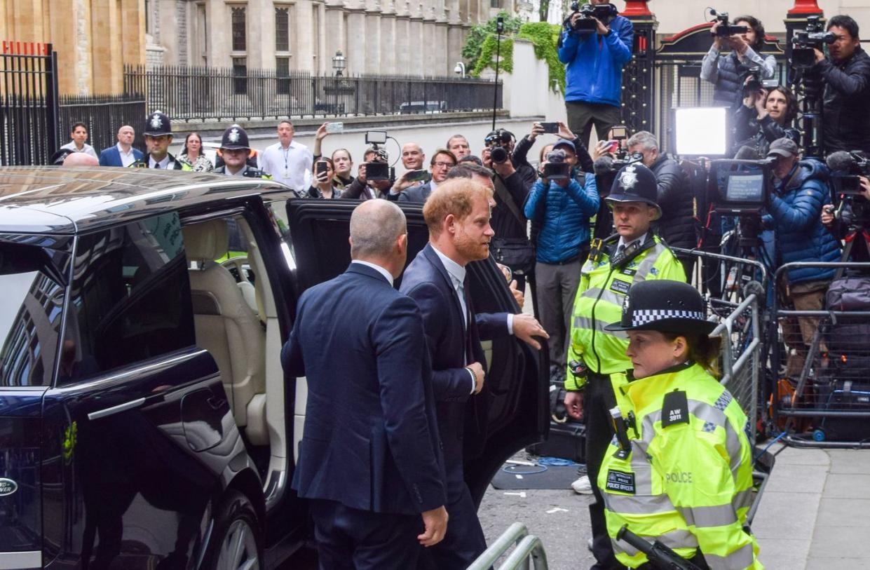 prince harry arrives at high court, rolls building several