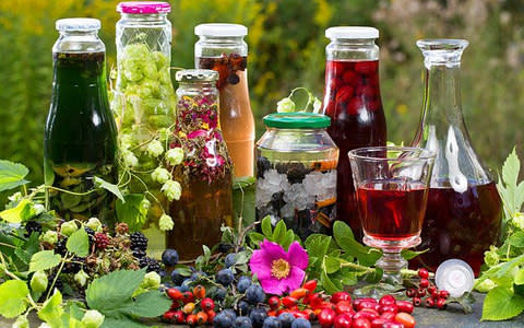 fruit juice - Credit: blickwinkel / Alamy