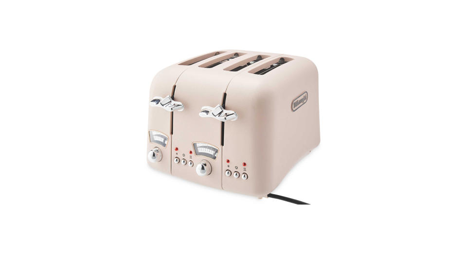 Pink De'Longhi Argento Toaster
