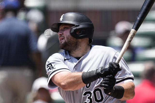 White Sox beat Braves 8-1 to stop Braves' 11 series winning streak