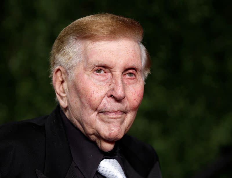 FILE PHOTO: Media magnate Sumner Redstone arrives at the Vanity Fair Oscar party in West Hollywood