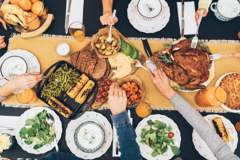 Wenn die ganze Familie an einem Tisch sitzt, kann die Stimmung schnell hochkochen. (Bild: Getty Images)