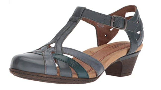Best summer sandals for foot health: A podiatrist's guide - Roper St.  Francis Healthcare, Health News Blog