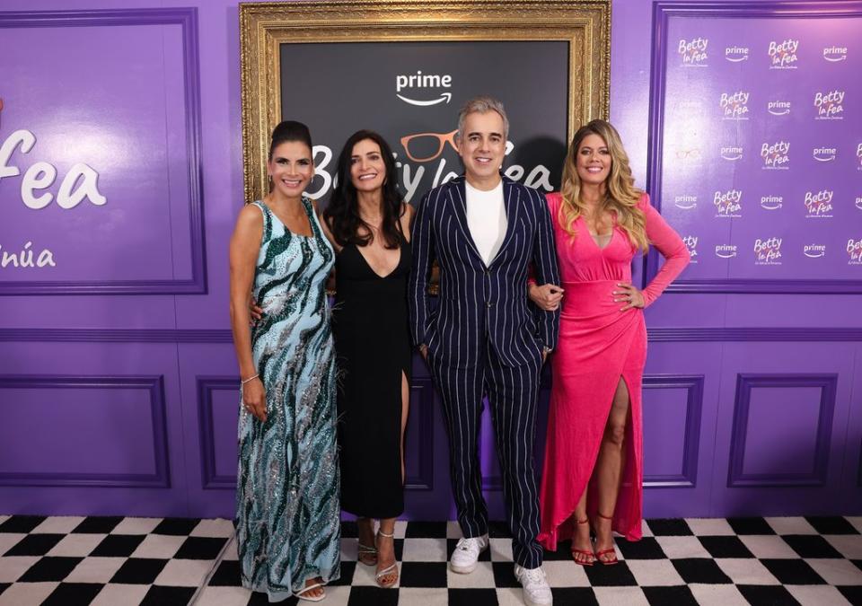 Ana María Orozco, Natalia Ramírez, Jorge Enrique Abello, and Lorna Cepeda