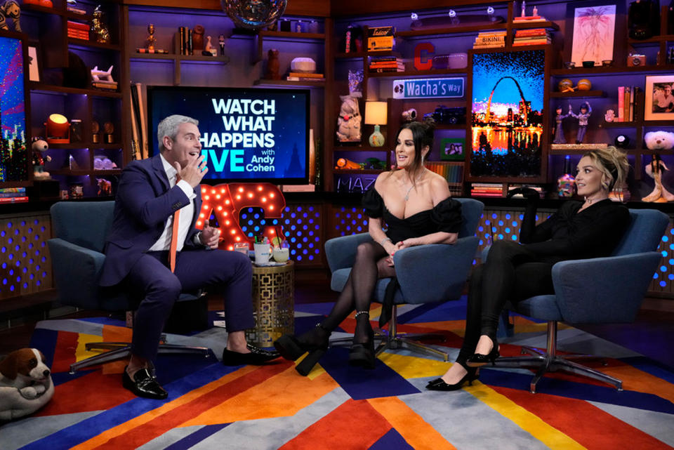 Andy Cohen talks to Kyle Richards (C) and Chloe Fineman (R) on episode 19100 of 