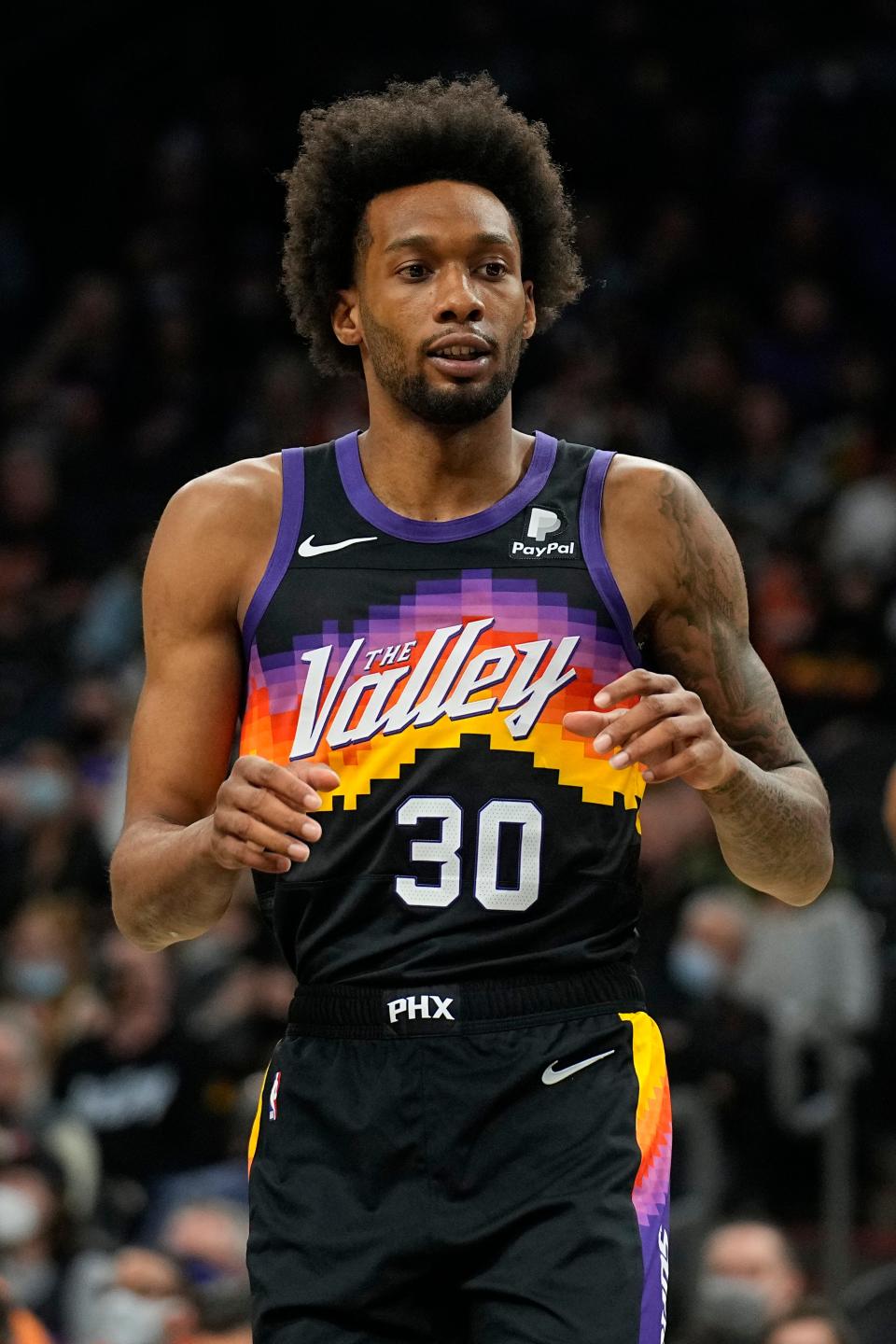 Phoenix Suns forward Paris Bass (30) during the first half of an NBA basketball game against the Los Angeles Clippers, Thursday, Jan. 6, 2022, in Phoenix. (AP Photo/Rick Scuteri).