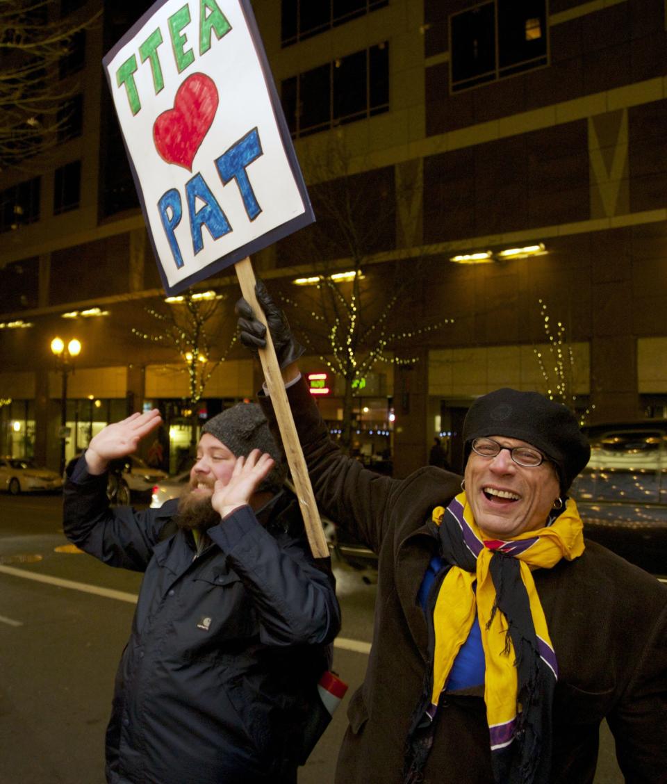 Teachers show support for Portland teachers after they voted to strike in Portland