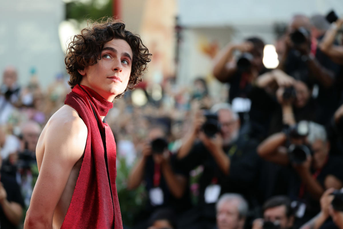 Timothée Chalamet Wears Backless Look at Venice Film Festival