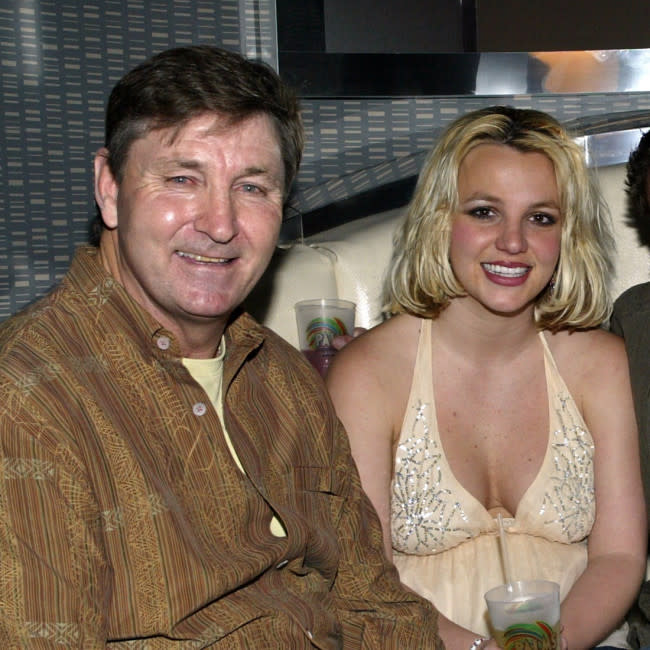 Jamie Spears y su hija Britney en una foto de archivo credit:Bang Showbiz