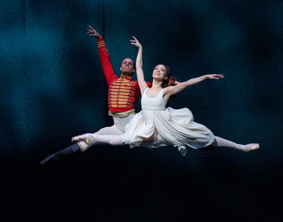 Joseph Sissens as the Nutcracker and Sae Maeda as Clara