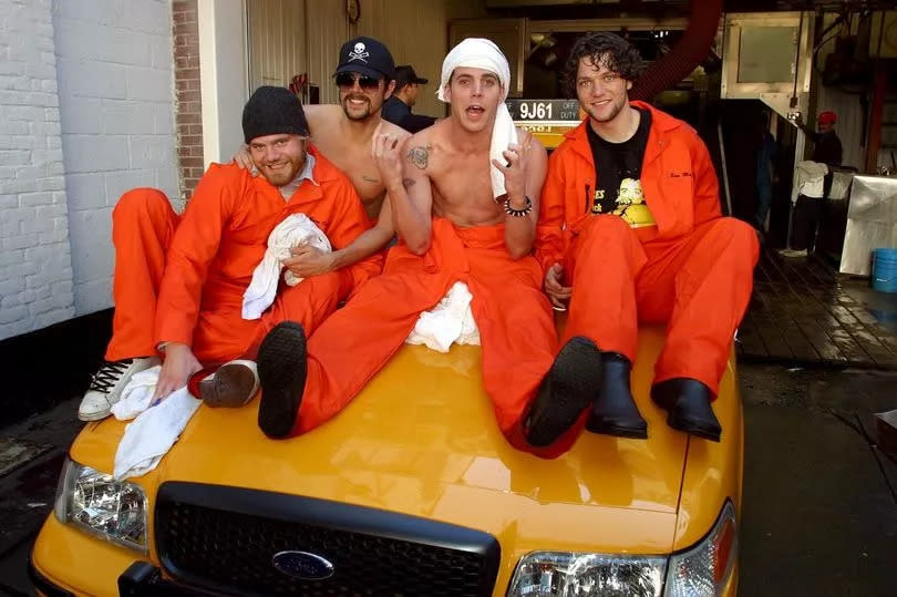 RYAN DUNN, JOHNNY KNOXVILLE, STEVE-O AND BAM MARGERA
CAST OF JACKASS THE MOVIE WASHING CARS AT BROADWAY - HOUSTON CAR WASH, NEW YORK, AMERICA - 17 OCT 2002