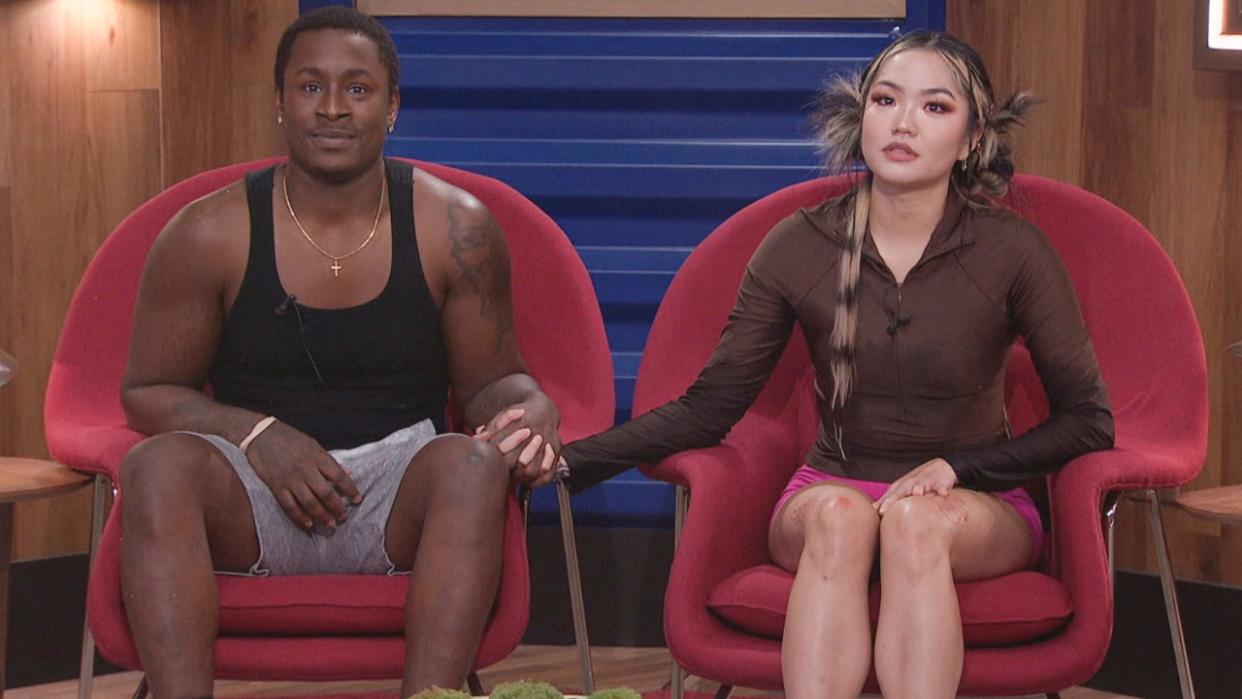  Jared Fields and Blue Kim in Big Brother Season 25. 