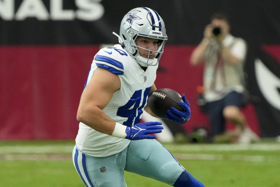 Dallas Cowboys running back Hunter Luepke (40) runs against the Arizona Cardinals during the first half of an NFL football game, Sunday, Sept. 24, 2023, in Glendale, Ariz. (AP Photo/Rick Scuteri)