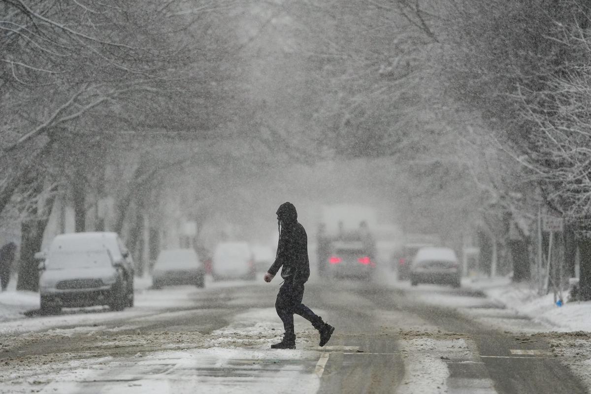 See the storm: Indianapolis traffic cams, social media show snowy