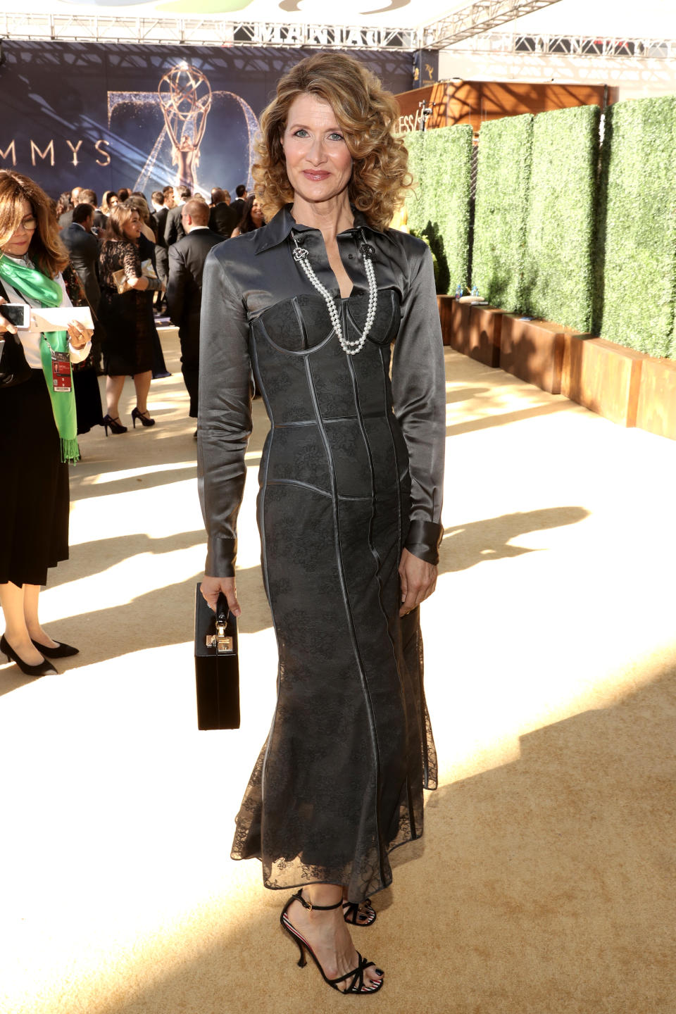 Laura Dern in Thom Browne at the 2018 Emmy Awards. (Image via Getty Images)