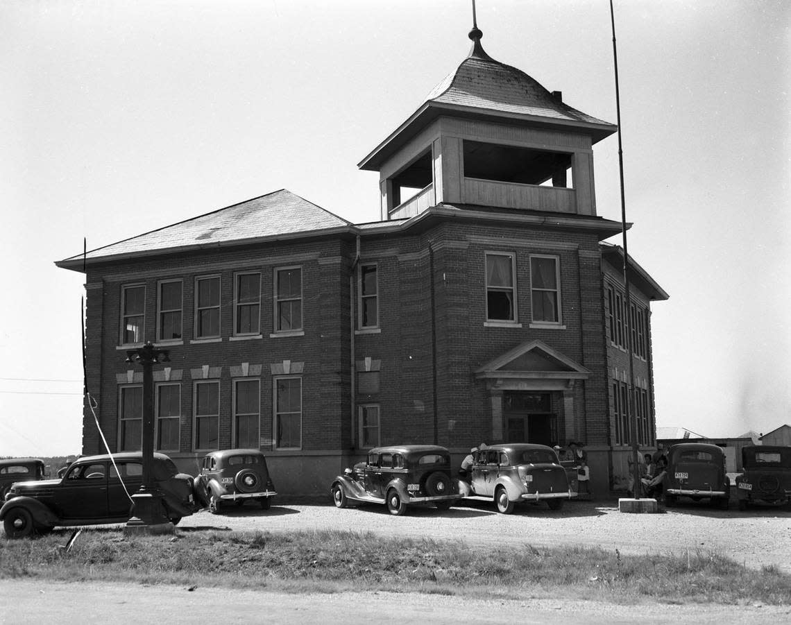 Sept. 8, 1938: Old Keller school which is to be replaced. Fort Worth Star-Telegram archive/UT Arlington Special Collections