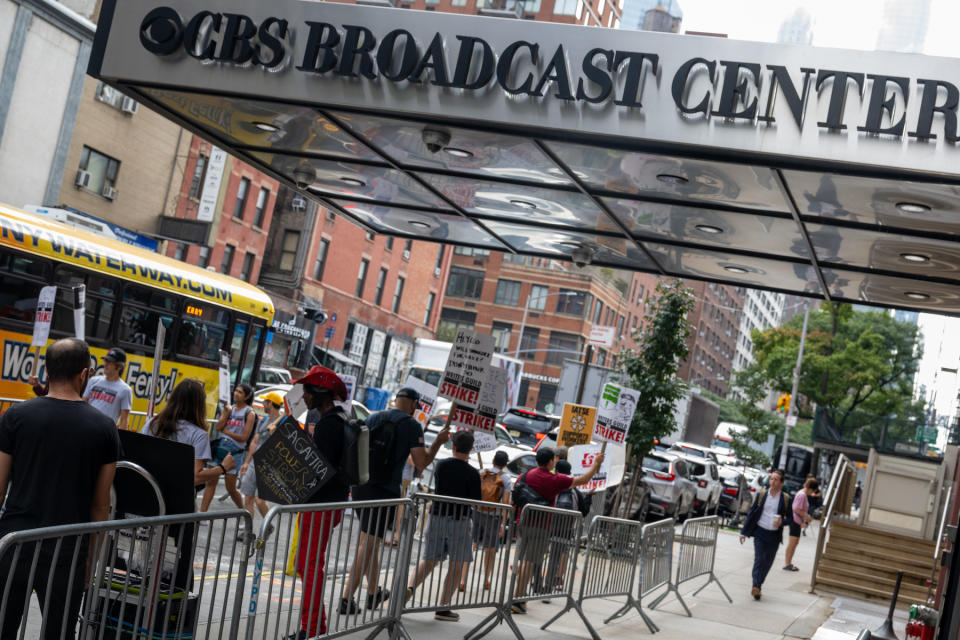 NEW YORK, NEW YORK - SEPTEMBER 12: Members of the WGA-EAST and SAG-AFTRA picket outside of The Drew Barrymore Show as audience members arrive ahead of the show at CBS Broadcast Center on September 12, 2023 in New York City. Drew Barrymore announced that her show, The Drew Barrymore Show, would return and begin taping episodes for a fourth season on September 11th. Members of SAG-AFTRA, Hollywood’s largest union which represents actors and other media professionals, joined striking WGA (Writers Guild of America) workers in the first joint walkout against the studios since 1960. The strike has shut down Hollywood productions completely with writers in the third month of their strike against the Hollywood studios. (Photo by Alexi Rosenfeld/Getty Images)