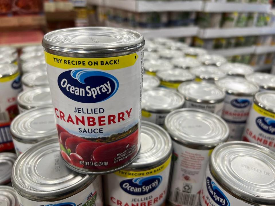 Though it is an abomination to some diners, it’s the season for canned cranberry sauce.