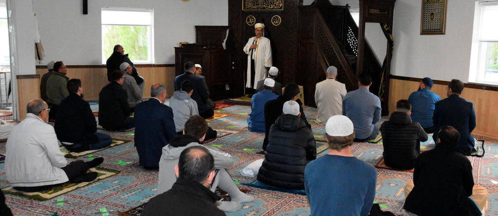 Prière dans une mosquée de Copenhague le 24 mai 2020. 