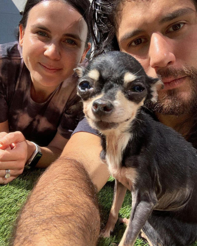 The Bachelorette 's Shawn Booth Reveals His Beloved Dog Tucker Has Died: 'I  Lost My Best Friend