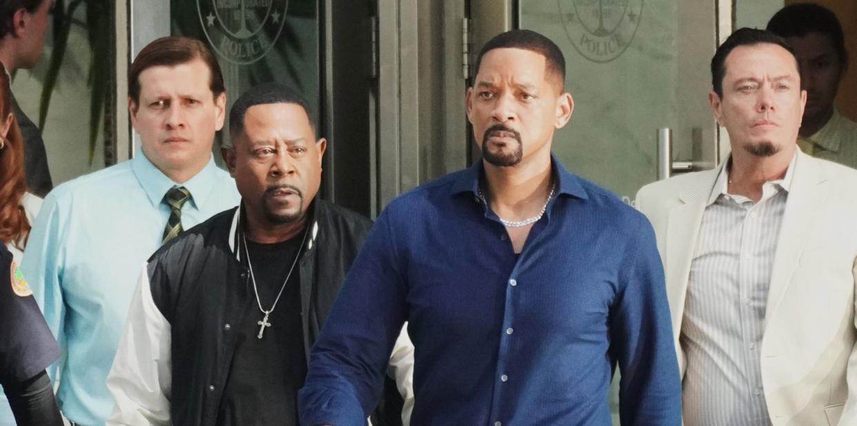 martin lawrence and will smith walking on the set of bad boys 4