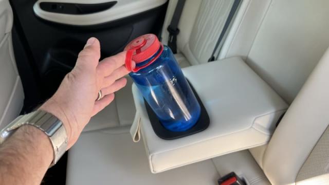 2024 Buick Envista Cupholder Test: Can Nalgene Bottle Fit? - Autoblog -  Global Village Space