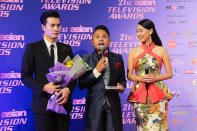 <p>Zhenhuan Zhang (left) and Julie Tan (right) on the red carpet. Photo: Justine Bantigue </p>