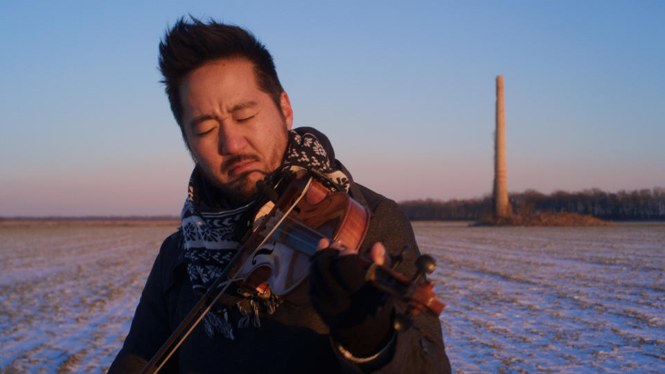 Musician Kishi Bashi, aka Kaoru Ishibashi 