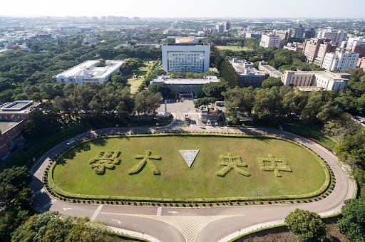 民進黨首場公投說明會確定取消借用中央大學場地，改在桃園區三民運動公園舉行。   圖：翻攝陳學聖臉書