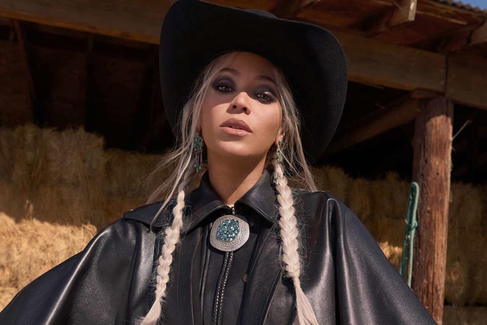 Beyoncé Serves High-Fashion Cowgirl in Sheer Lace Dress and Blonde ...