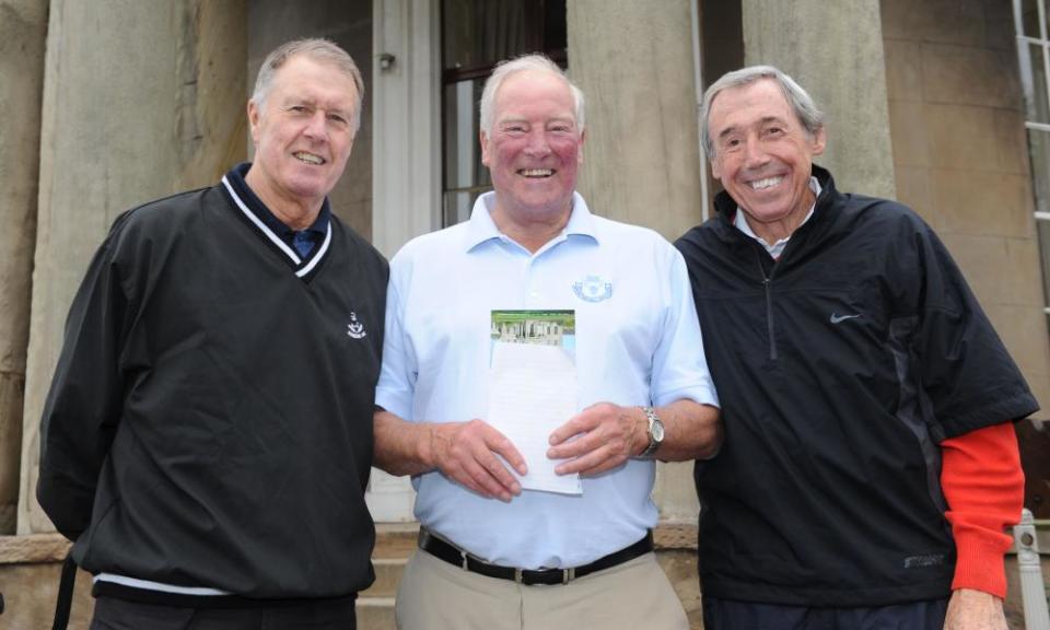 Flowers, centre, in 2013 with fellow 1966 World Cup squad members Sir Geoff Hurst, left, and Gordon Banks.