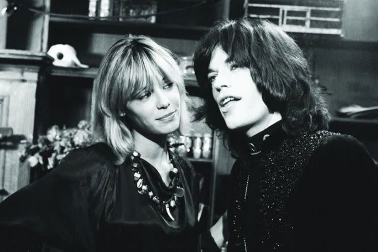 Anita Pallenberg y Mick Jagger en Performance