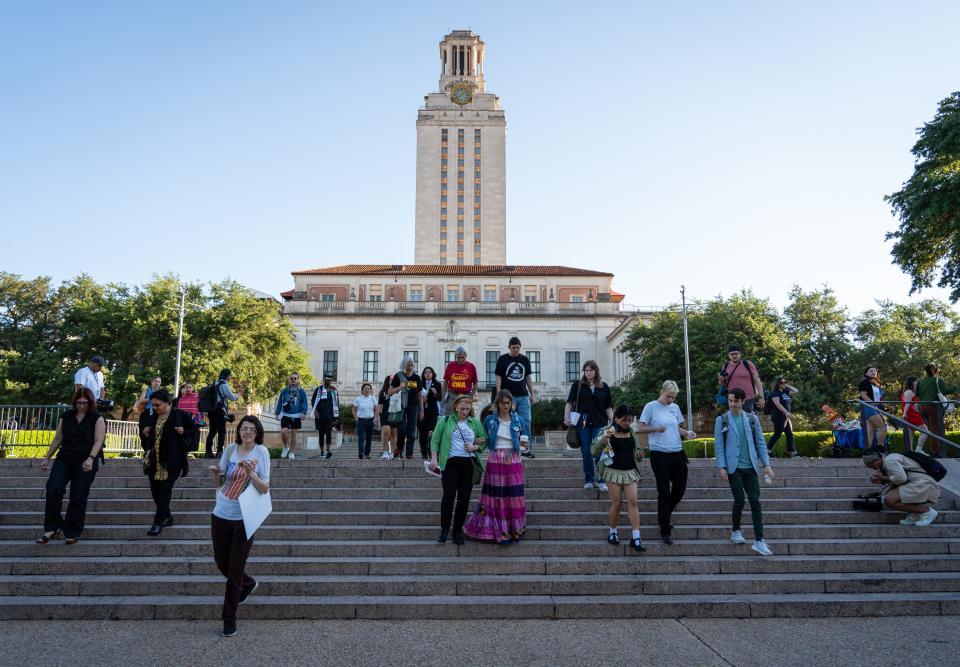 When do Texas college students return to campus? Movein, start dates