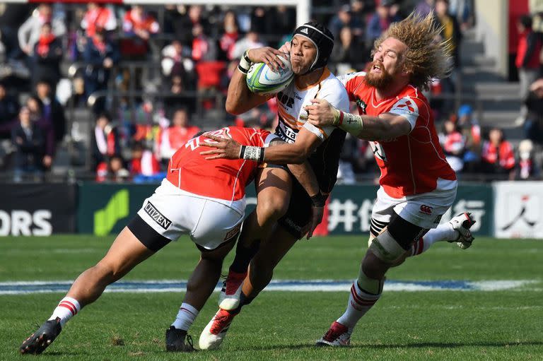 En la franquicia australiana Brumbies, del Súper Rugby, Leali'ifano brilló; ahora más grande, tiene más lectura de juego pero menos explosividad.