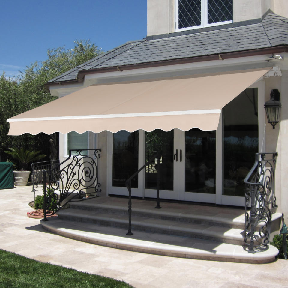 Best Choice Products 98” x 80” Retractable Patio Awning. (Photo: Walmart)