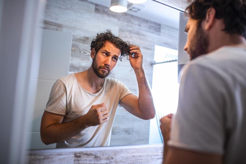 You’re likely to have bad hair days, acne if you live in these states– see where NY ranks Graphicroyalty – stock.adobe.com