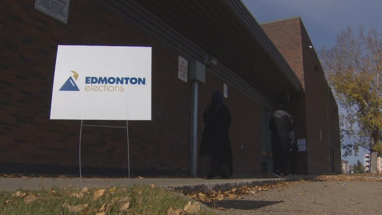 Voting in Edmonton election off to a slow start