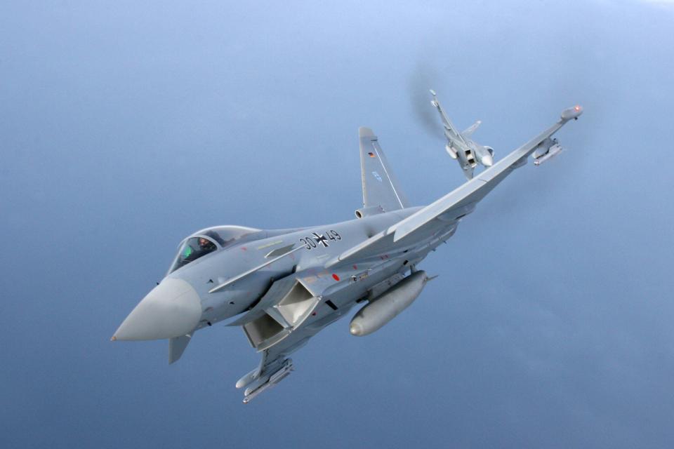 A pair of Eurofighters from Tactical Air Force Wing 73 “Steinhoff” during air-to-air training. <em>Bundeswehr/Bicker</em>