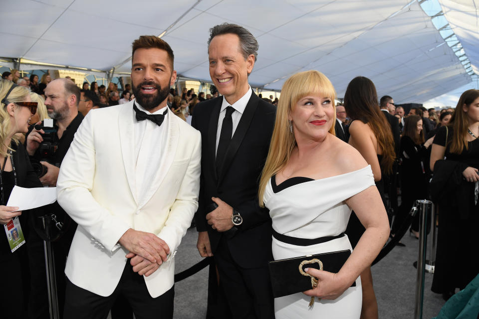 Ricky Martin, Richard E. Grant and Patricia Arquette at the 2019 SAG Awards. (Photo: Kevin Mazur via Getty Images)